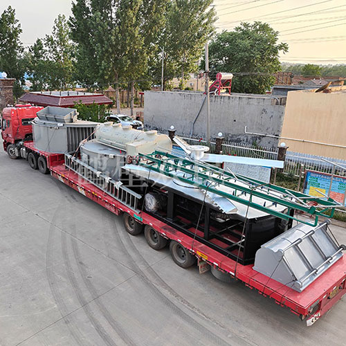 雙民環(huán)保118立方米發(fā)酵罐裝車發(fā)貨！